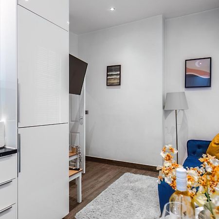 Charming 1Br Apartment Near Kings Cross & Farrington Londyn Zewnętrze zdjęcie